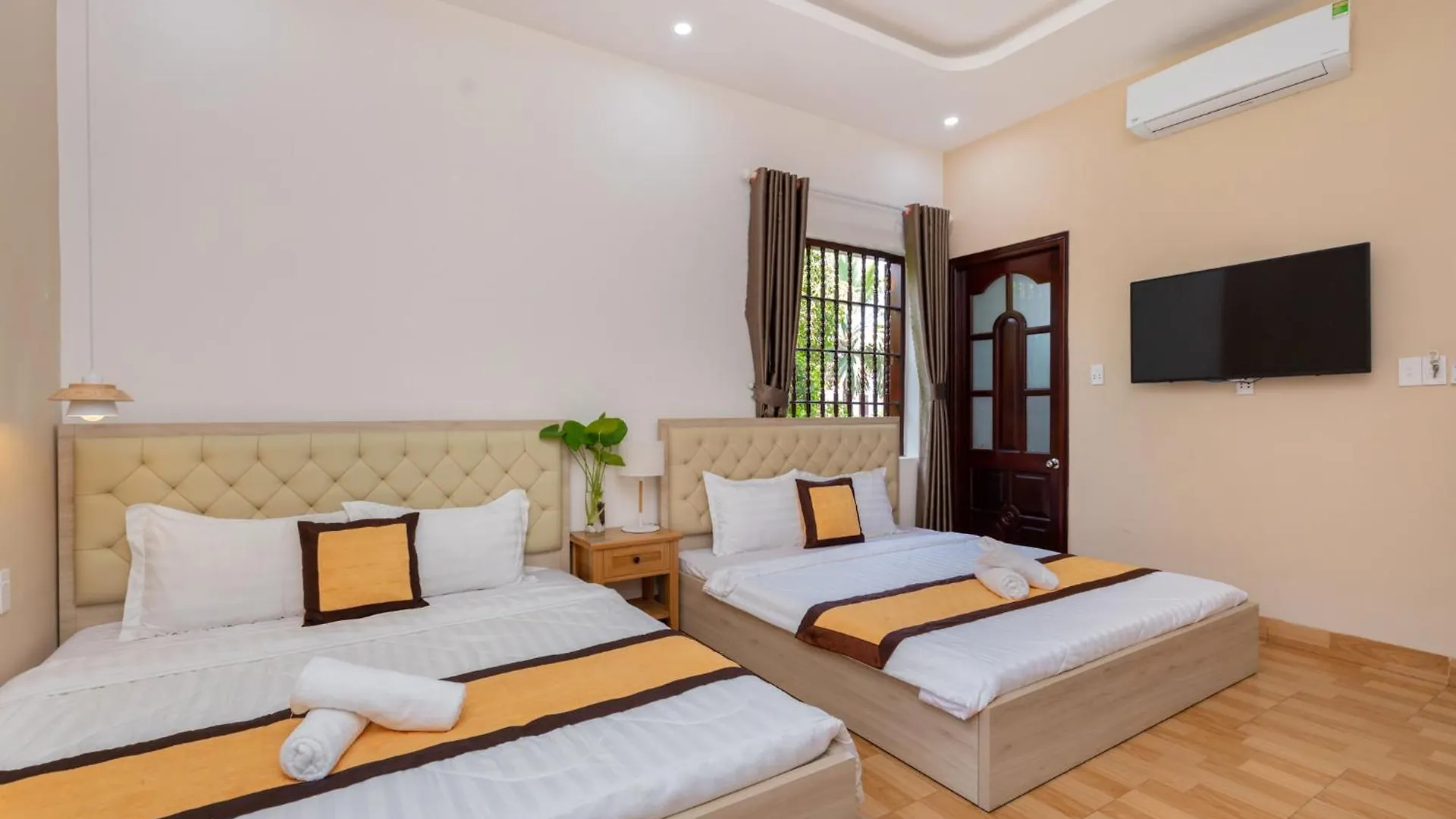 Hoang My Villa - 8 Phong Ngu Bai Sau - Free Bida Karoke Vung Tau 0*,  Vietnam